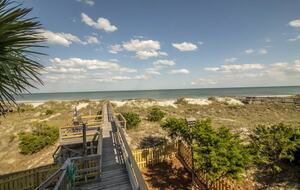 Creek and Coast Retreat with Breathtaking Views - Pawleys Island, South Carolina