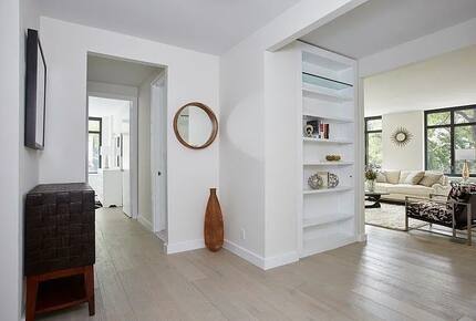 Elegant Upper West Side Apartment with Parkside Views - New York City, New York