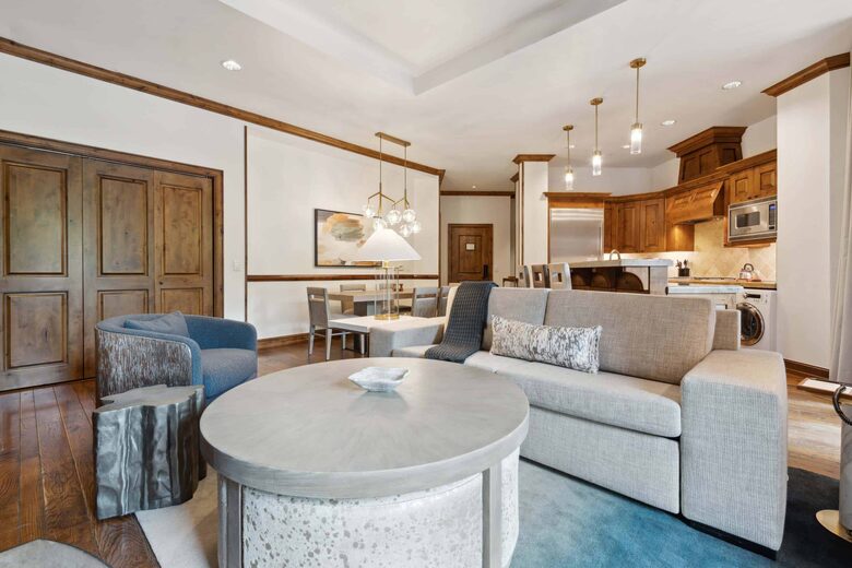 Aspen Living Steps from the Gondola - Aspen, Colorado