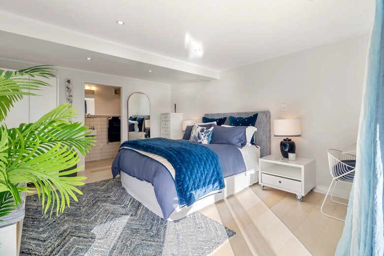 Waterfront Elegance on Waiheke Island - Waiheke Island, New Zealand
