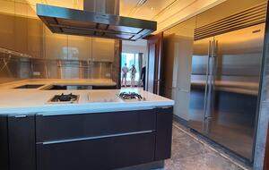 Elegant Wan Chai Residence with Panoramic Views - Wan Chai, Hong Kong