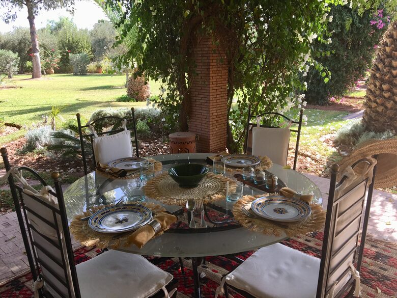 Outdoor Lunch