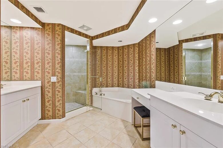 Exclusive Retreat at The Colony Golf & Bay Club - Estero, Florida