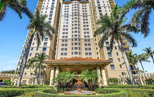 Exclusive Retreat at The Colony Golf & Bay Club - Estero, Florida