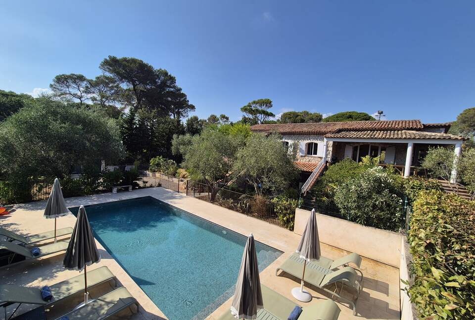 Sunlit Sophistication near Cannes - Cannes, France