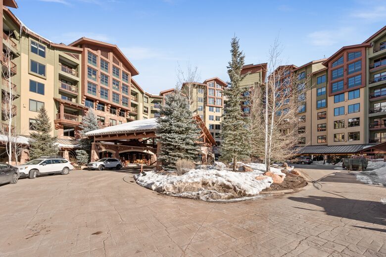 Ground-Level Condo in Park City’s Canyons Village with Panoramic Vistas - Park City, Utah