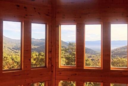 Elevated Views | Refined Massanutten Mountain Retreat - McGaheysville, Virginia