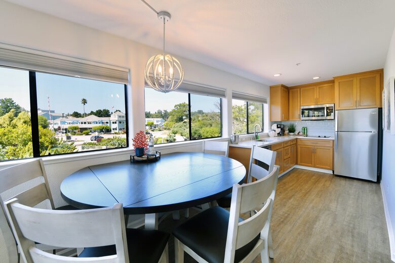 Inviting Seascape Condo by the Shore - Aptos, California