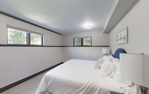 King bedroom 5