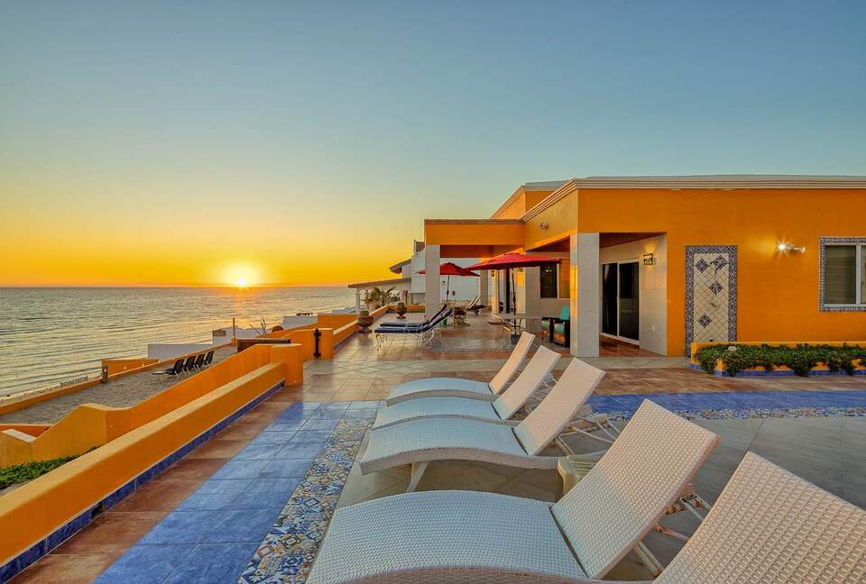 Exquisite Beachfront Escape in Las Conchas - Puerto Penasco, Mexico