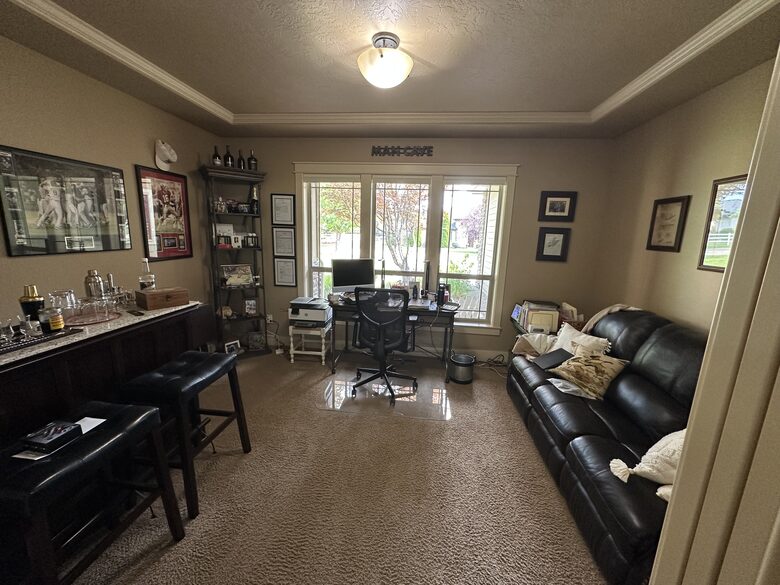 Spacious Idaho Getaway Minutes from Downtown Eagle - Eagle, Idaho