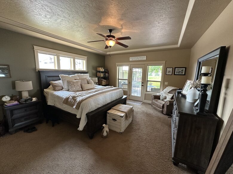 Spacious Idaho Getaway Minutes from Downtown Eagle - Eagle, Idaho