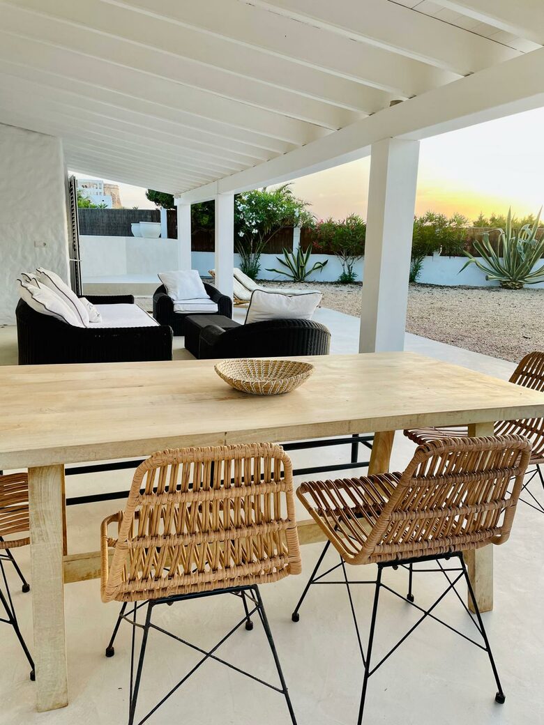 Sophisticated Coastal Home with Private Pool - Formentera, Spain