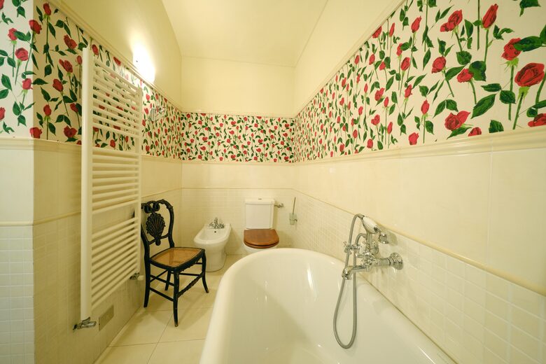 Refined Countryside Estate with Private Chapel - Boves, Italy