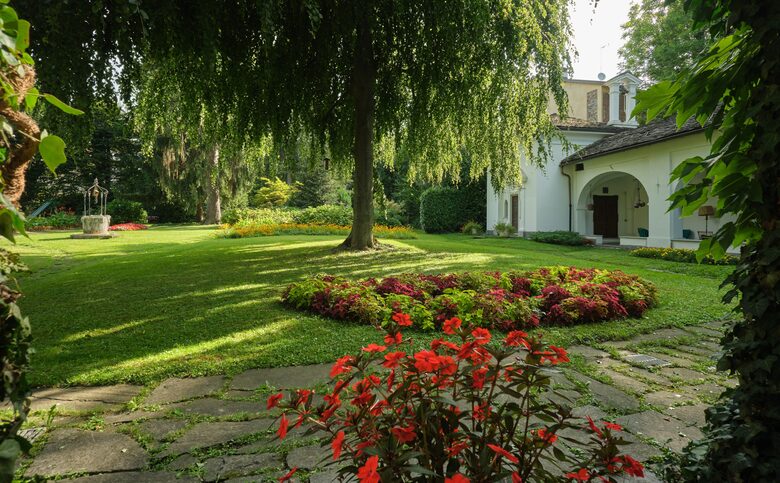 Refined Countryside Estate with Private Chapel - Boves, Italy