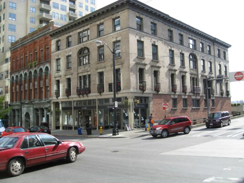 Chic Downtown Seattle Loft with Vintage Charm - Seattle, Washington