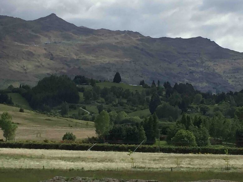 Countryside Escape with Coronet Peak Views - Dalefield, New Zealand