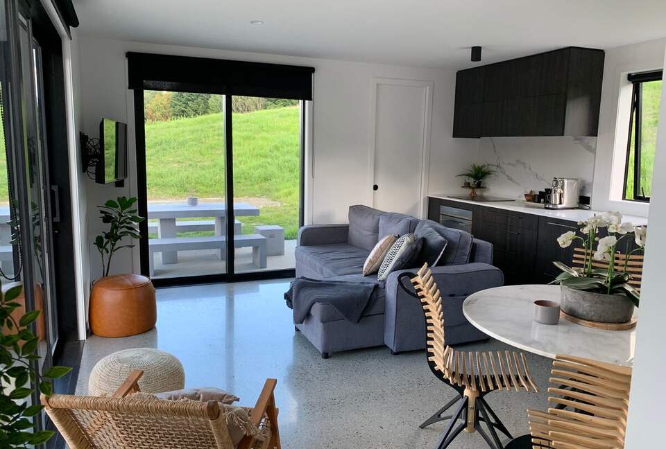 Countryside Escape with Coronet Peak Views - Dalefield, New Zealand