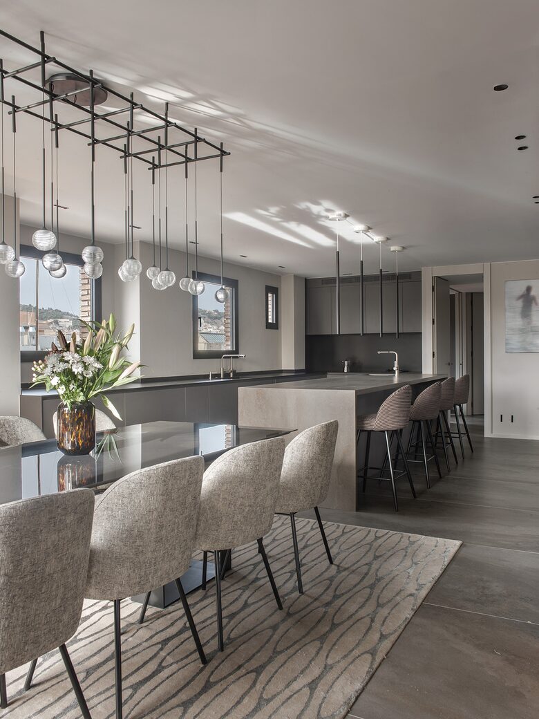 Kitchen table in kitchen