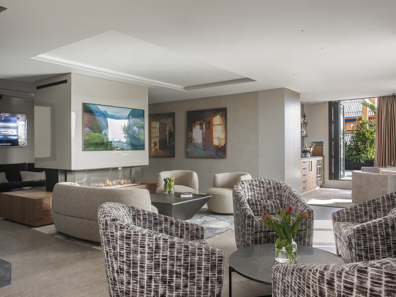Luxury Urban Retreat Steps from Passeig de Gracia - Barcelona, Spain