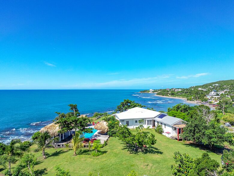 Treasure Beach Villa with Expansive Sea Views - Treasure Beach, Jamaica