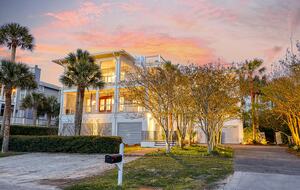 Elegant Isle of Palms Escape with Rooftop Deck - Isle of Palms, South Carolina