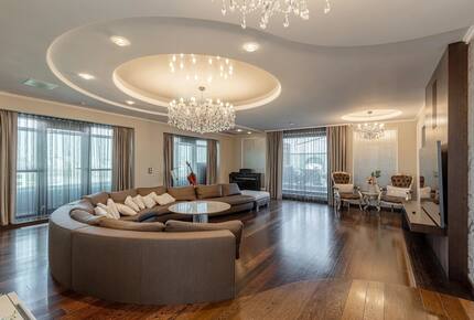 Sophisticated Lake-View Retreat in Bucharest - București, Romania