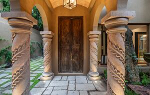 Entry way