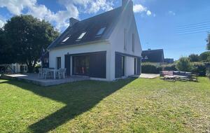 Coastal Charm Residence on the Côte d’Amour - Le Pouliguen, France