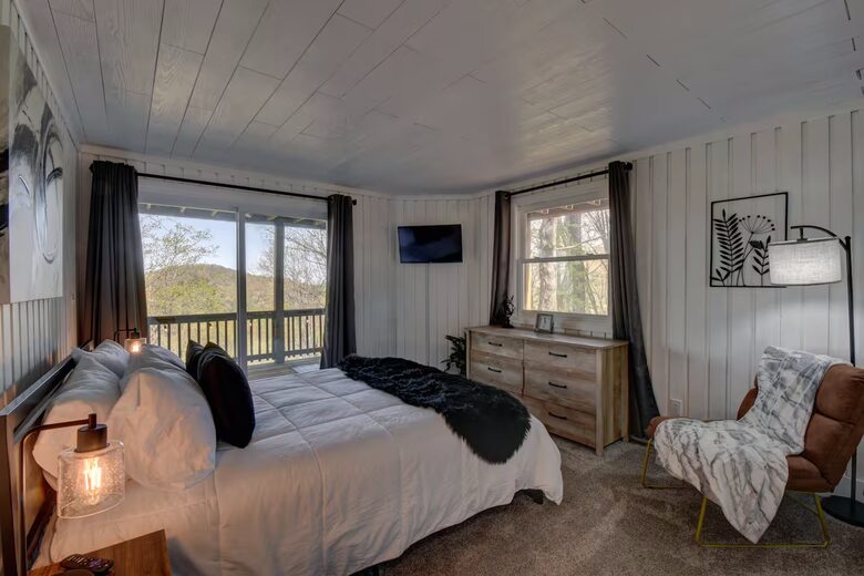 Sky Valley Mountain Retreat with Amenities - Sky Valley, Georgia