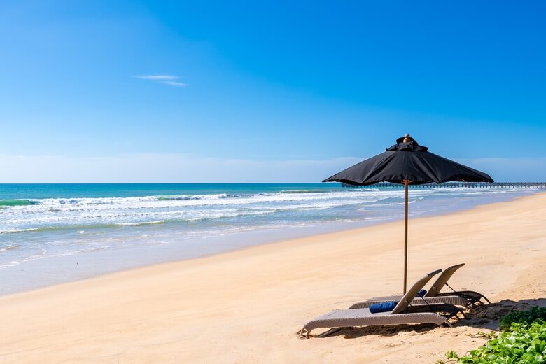 Elegant 5-Bedroom Beachfront Escape in Natai - Khok Kloi, Thailand