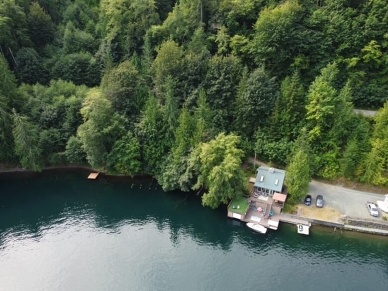 Lake Sutherland Hideaway with Mountain Views - Port Angeles, Washington