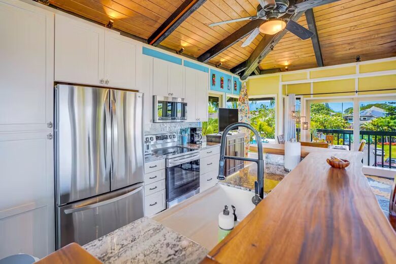 Ocean & Mountain View Retreat | Walk to Anini Beach - Princeville, Hawaii