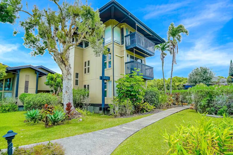 Ocean & Mountain View Retreat | Walk to Anini Beach - Princeville, Hawaii