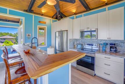 Ocean & Mountain View Retreat | Walk to Anini Beach - Princeville, Hawaii