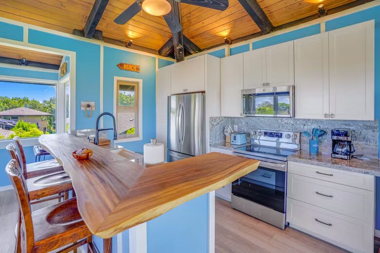 Ocean & Mountain View Retreat | Walk to Anini Beach - Princeville, Hawaii
