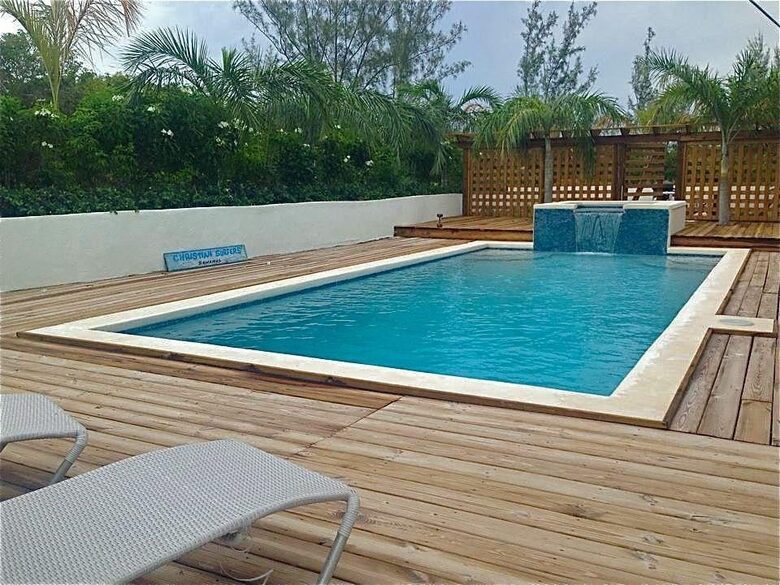 Steps from French Leave Beach | Spacious Luxury in Governor’s Harbour - Governor's Harbour, Bahamas