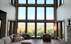 Contemporary Mountain Haven with Breathtaking Vistas - Gatlinburg, Tennessee