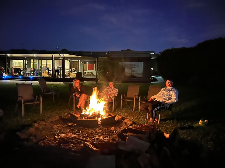 Group Getaway with Firepit & BBQ on Lake Tinaroo - Barrine, Australia