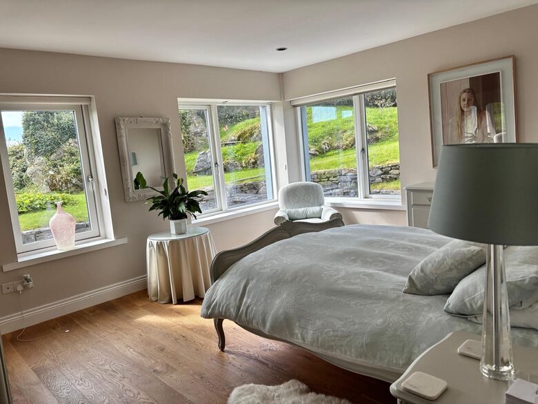 Tasteful Family Residence Overlooking Atlantic Isles - Clifden, Ireland