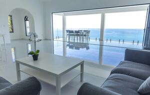 Ocean View Elegance: A Five-Bedroom Seychelles Masterpiece - Beau Vallon, Seychelles