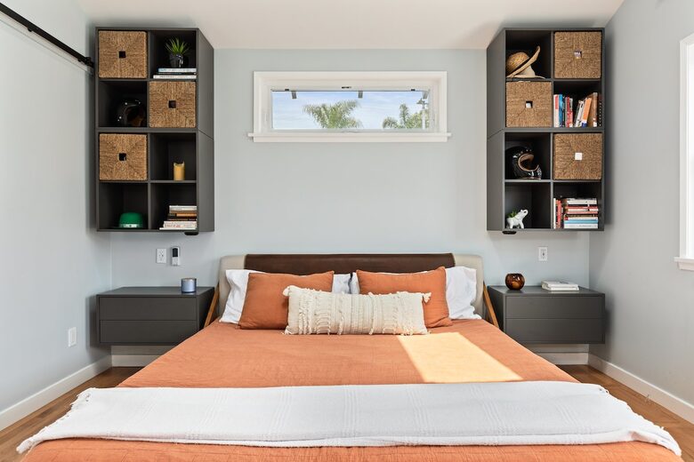 Modern Coastal Retreat in Long Beach - Long Beach, California