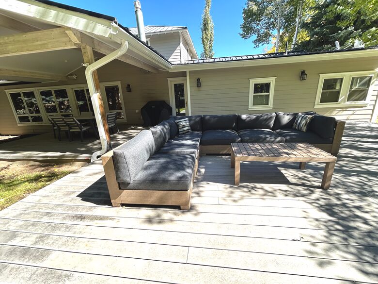 outside lounge area