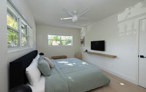 Stylish 2BR Miami Retreat with Botanical Interiors & Backyard Oasis - Miami, Florida