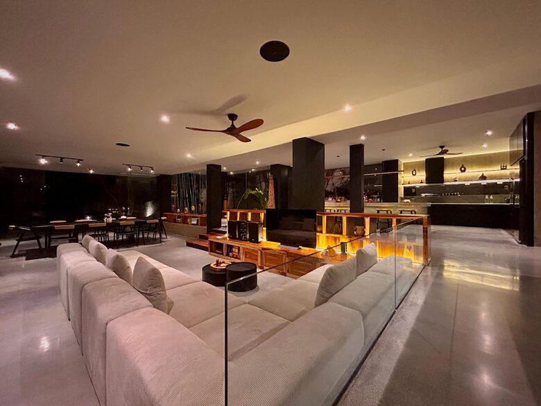 Sibu Sibu Villa - 6 Bedrooms Villa with Ocean View - Badung, Indonesia