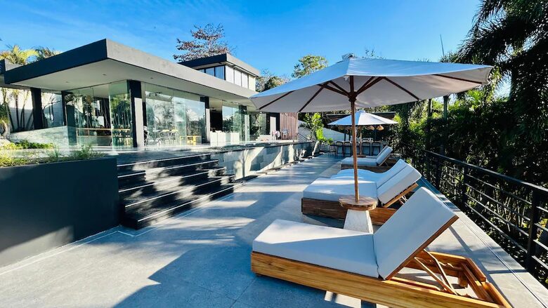 Sibu Sibu Villa - 6 Bedrooms Villa with Ocean View - Badung, Indonesia