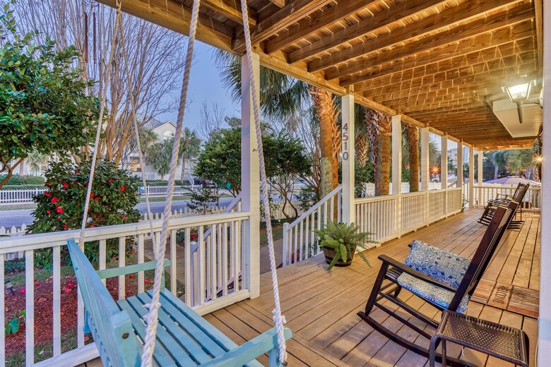 Family-Friendly Destin Escape | Walk to Beach & Shopping - Destin, Florida