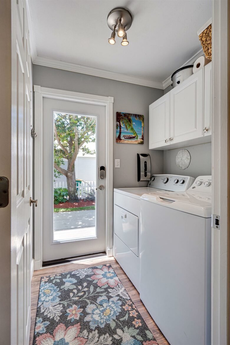 Family-Friendly Destin Escape | Walk to Beach & Shopping - Destin, Florida