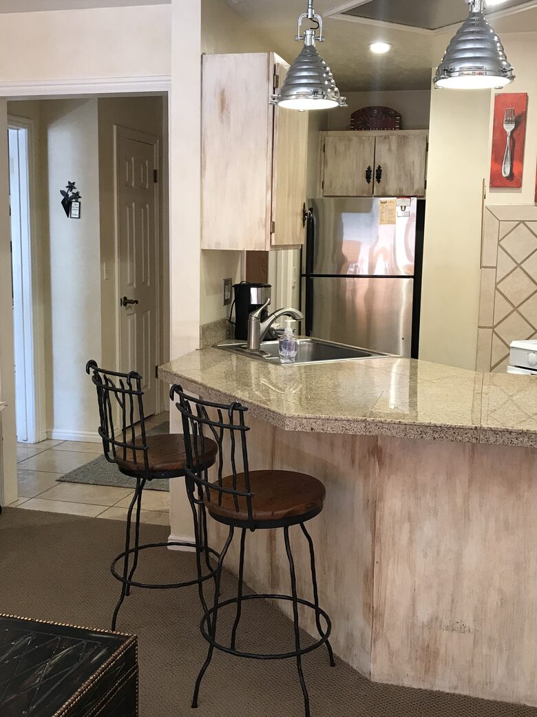 Kitchen Bar