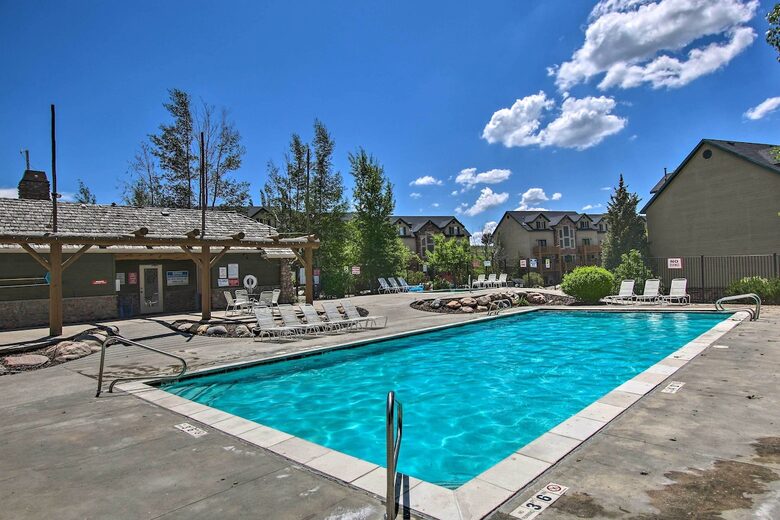Spacious Moose Hollow Escape with Hot Tub & Mountain Views - Eden, Utah